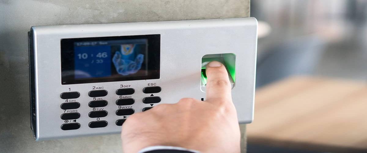 واردات دستگاه حضور و غیاب از دبی