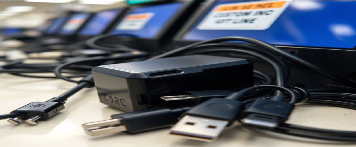 واردات شارژر و کابلهای USB از دبی